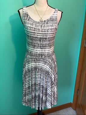 Cynthia Rowley Black and White Textured Sleeveless Midi Dress